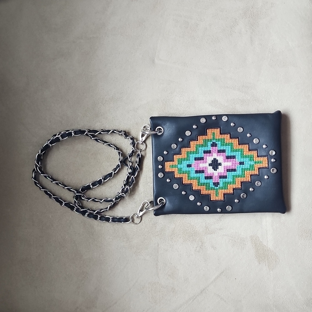 Womans leather crossbody bag